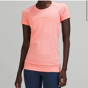 Lululemon Swiftly Tech in Orange